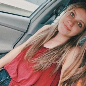 Meet your Posher, Hailey